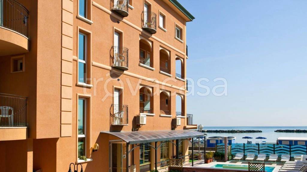 immagine annuncio 4 di 6