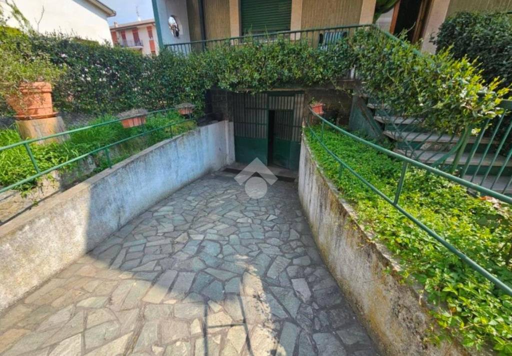 immagine annuncio 2 di 13