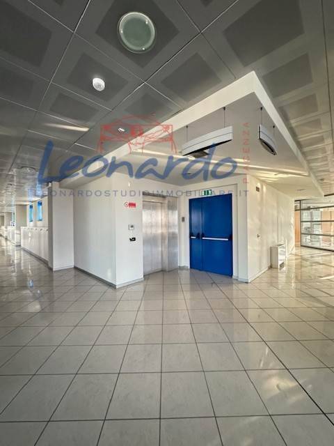ufficio in vendita a Piacenza in zona Caorsana