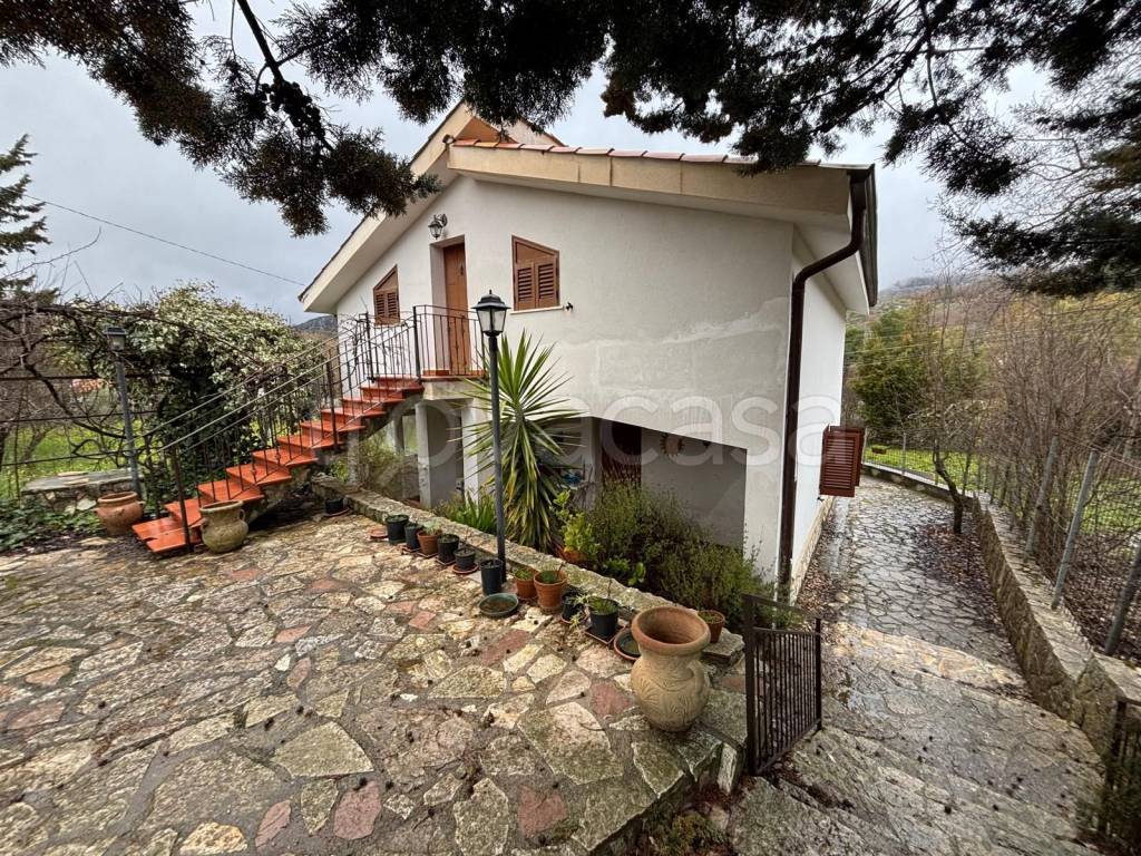 casa indipendente in vendita a Piana degli Albanesi