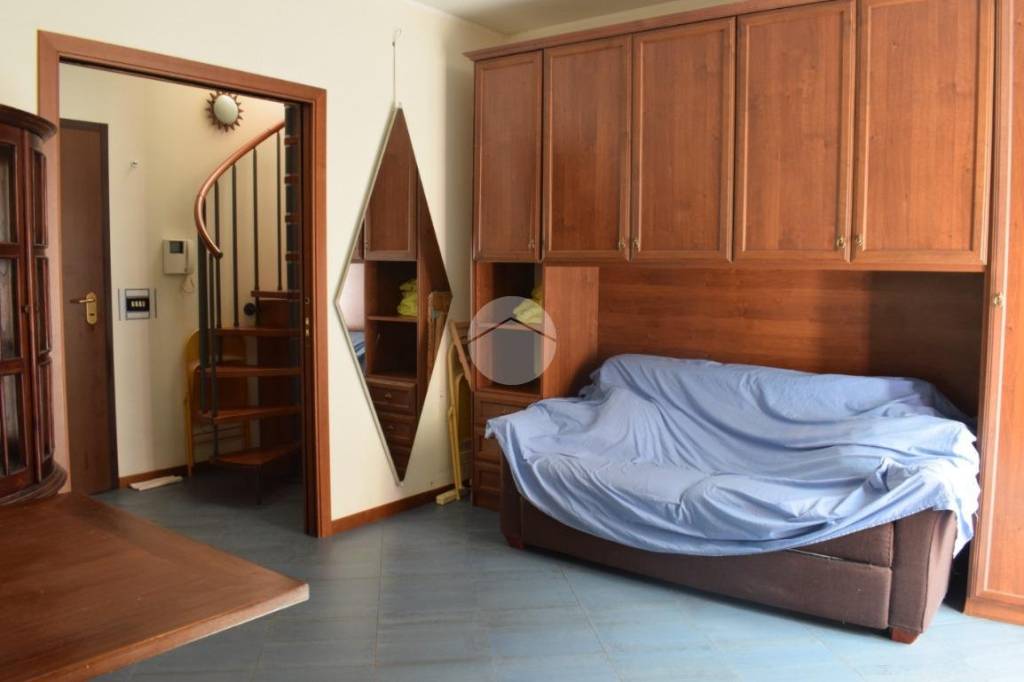 immagine annuncio 1 di 14