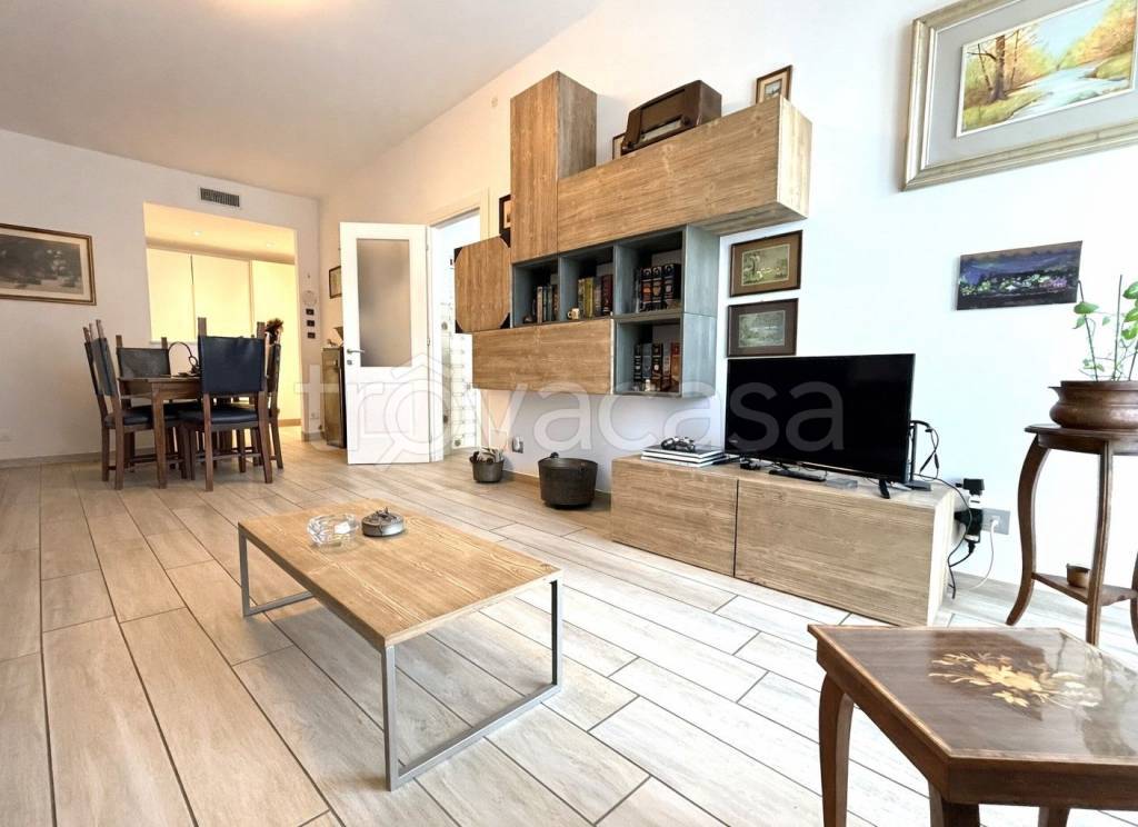 immagine annuncio 1 di 12