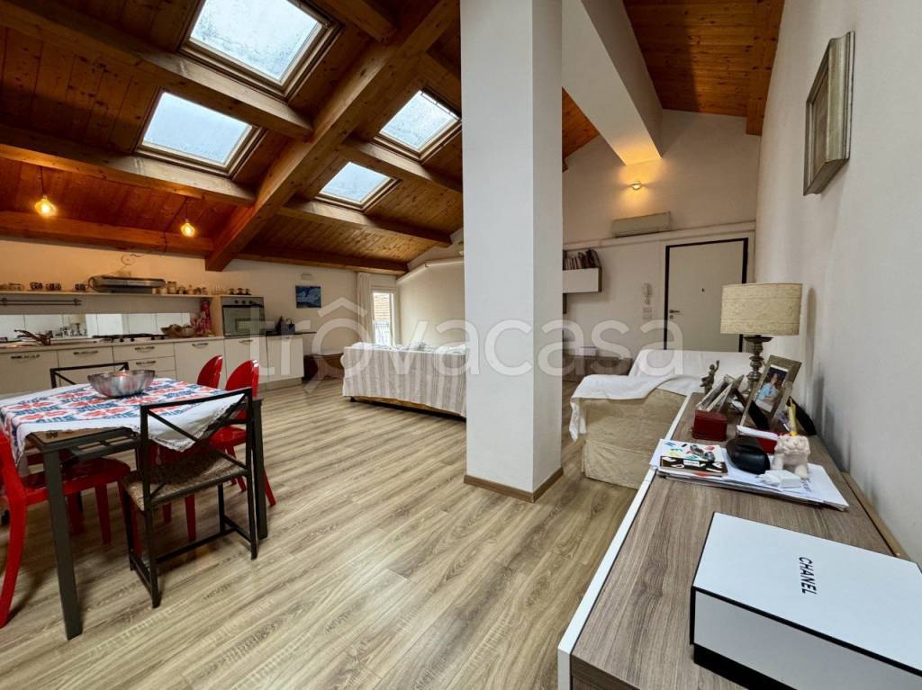 immagine annuncio 3 di 12