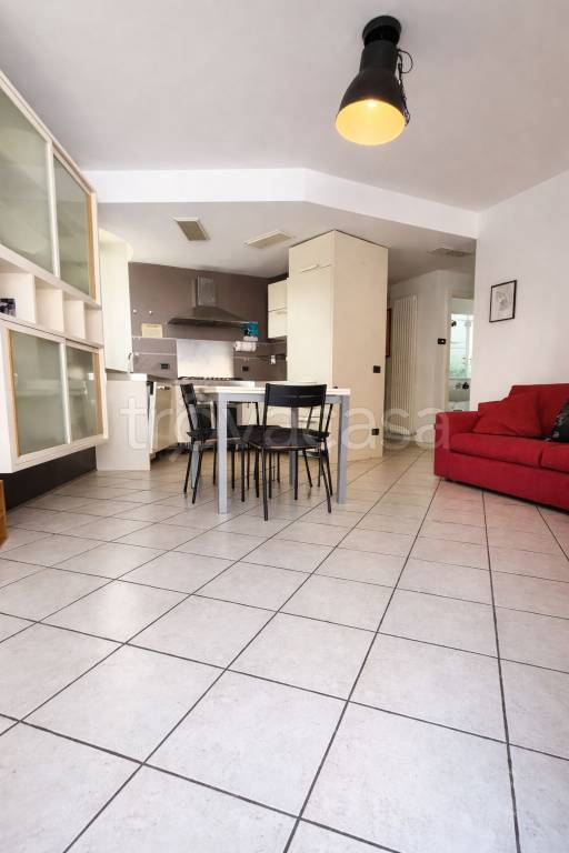 immagine annuncio 1 di 14