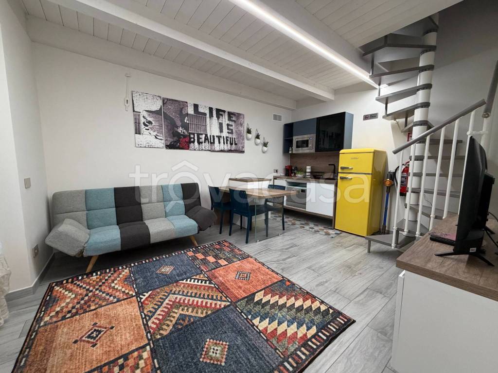 immagine annuncio 1 di 8