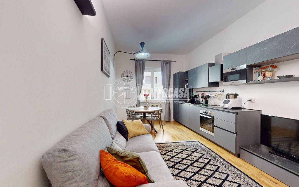 appartamento in vendita a Milano in zona Gallaratese