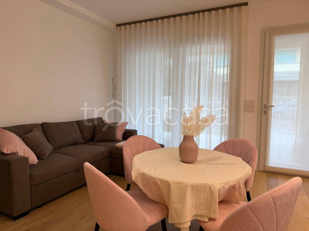 immagine annuncio 1 di 8