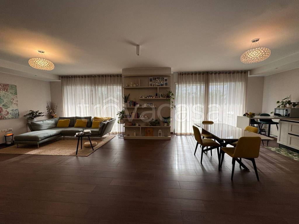 immagine annuncio 2 di 8