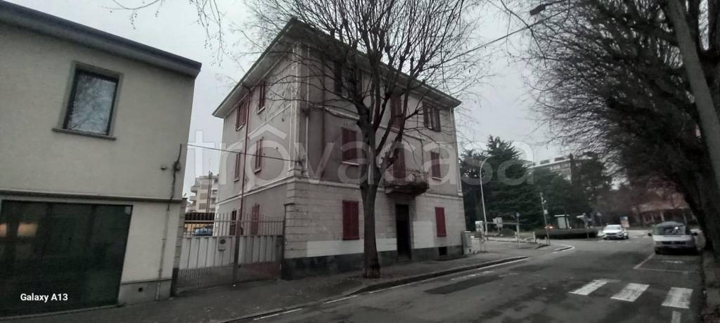 immagine annuncio 4 di 8