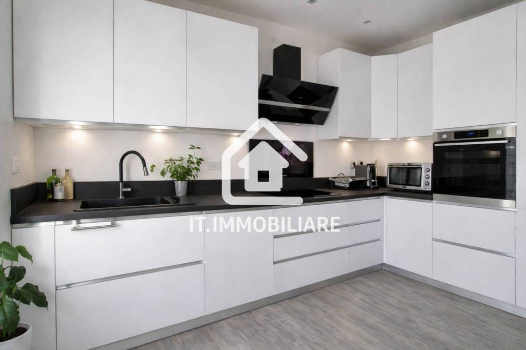 immagine annuncio 1 di 8