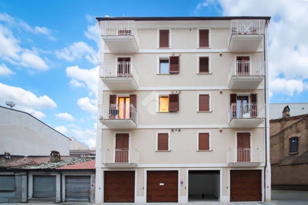 immagine annuncio 1 di 12