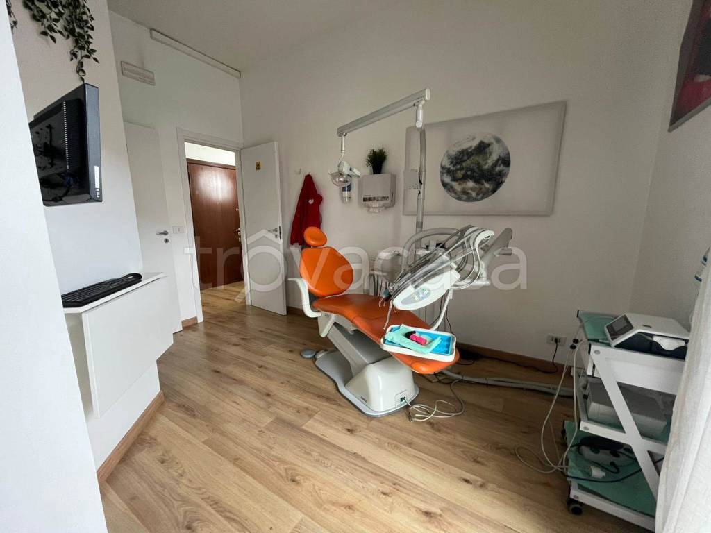 immagine annuncio 1 di 12