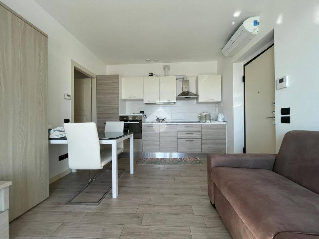 immagine annuncio 1 di 12