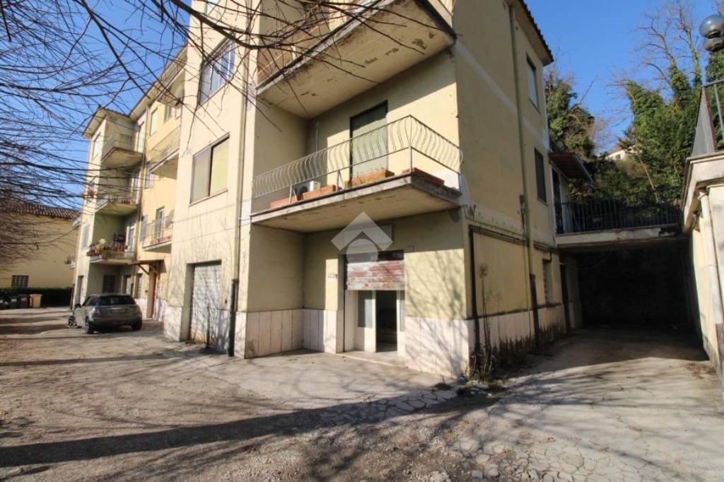 immagine annuncio 1 di 9