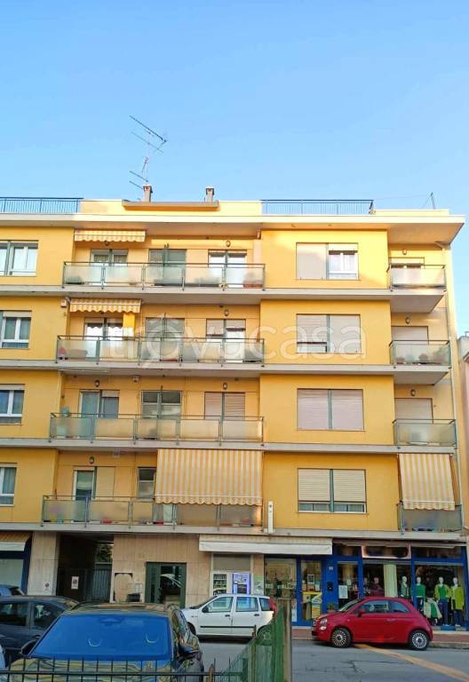 immagine annuncio 1 di 4