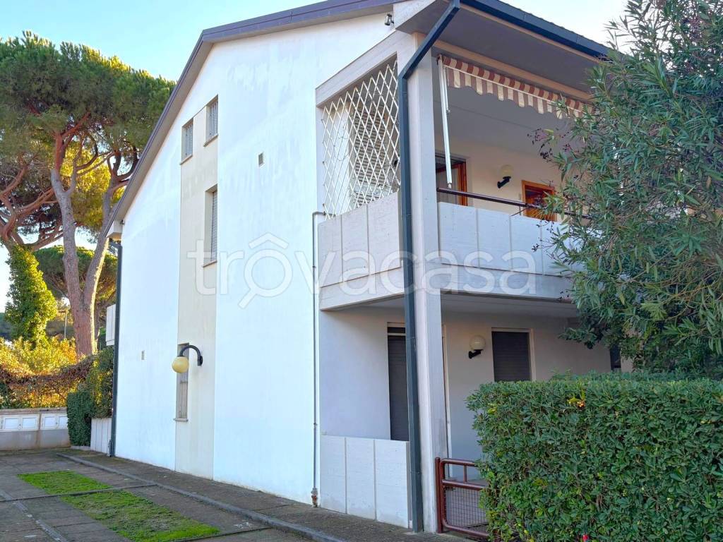 appartamento a Castagneto Carducci in zona Marina di Castagneto Carducci