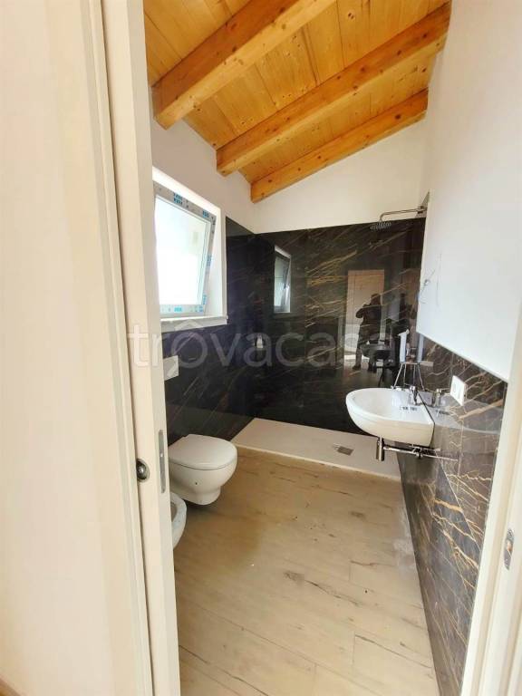 appartamento in affitto a Sarzana