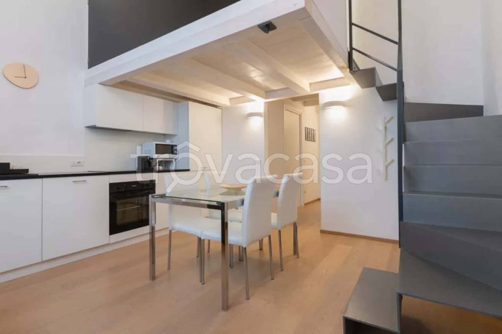 immagine annuncio 1 di 14