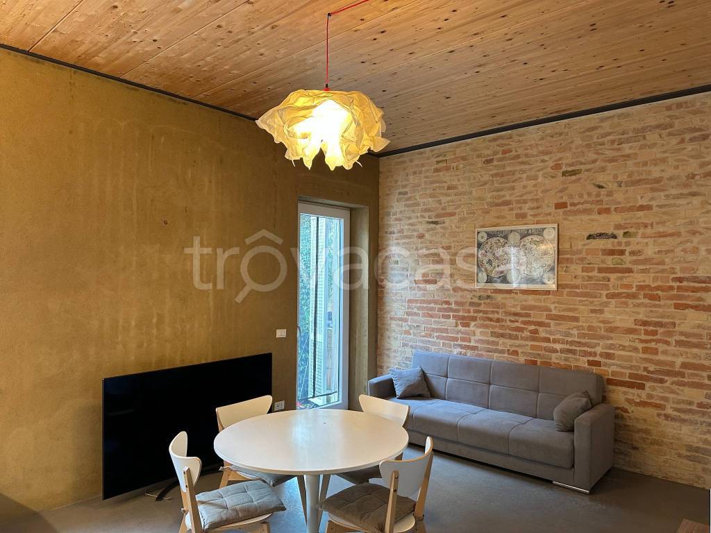 immagine annuncio 1 di 8