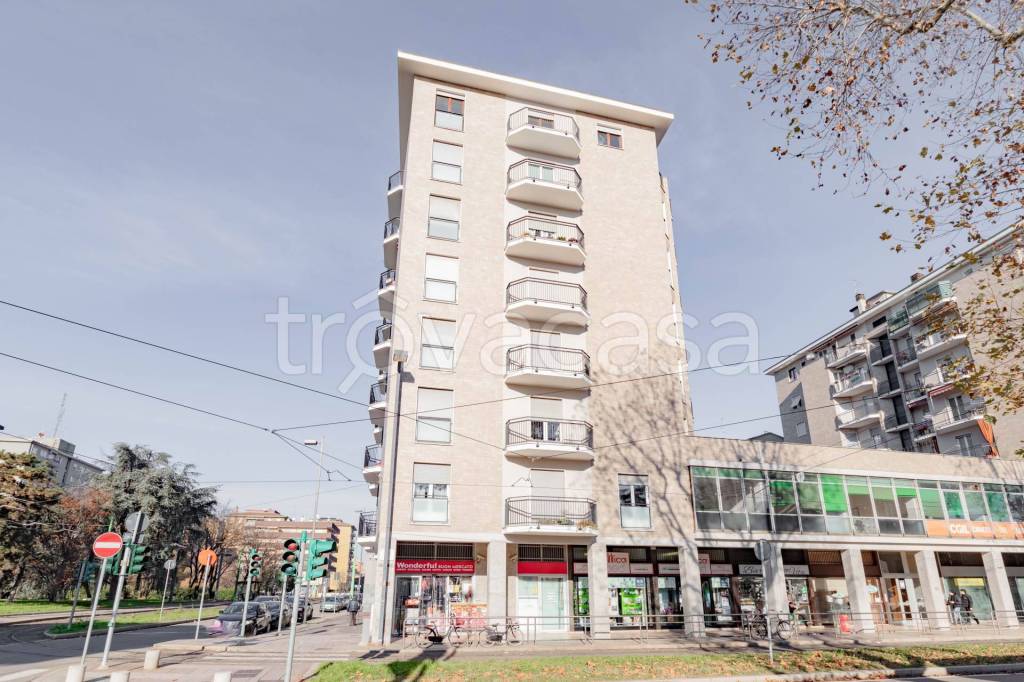 immagine annuncio 1 di 14