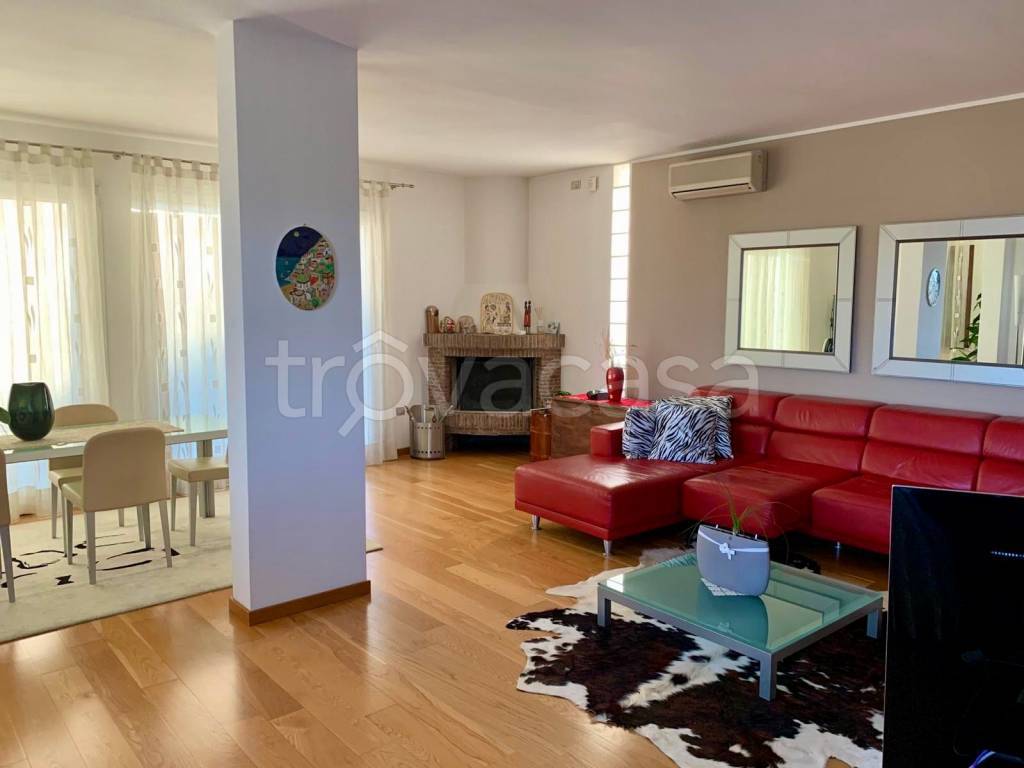 immagine annuncio 2 di 11