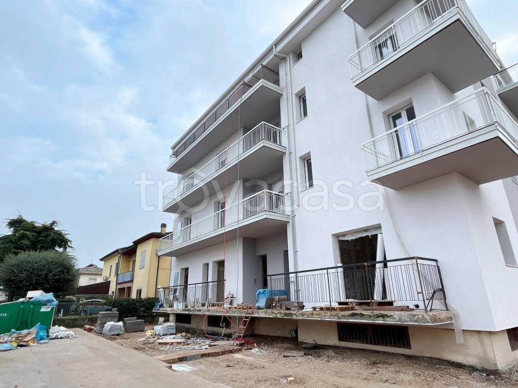 immagine annuncio 1 di 4