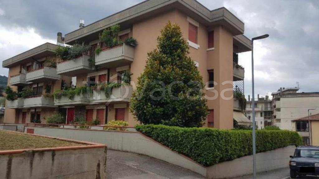 appartamento in vendita a Pontassieve in zona Montebonello