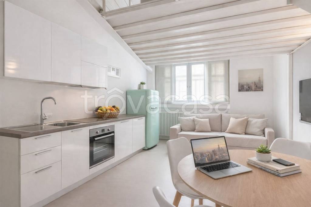 immagine annuncio 1 di 9