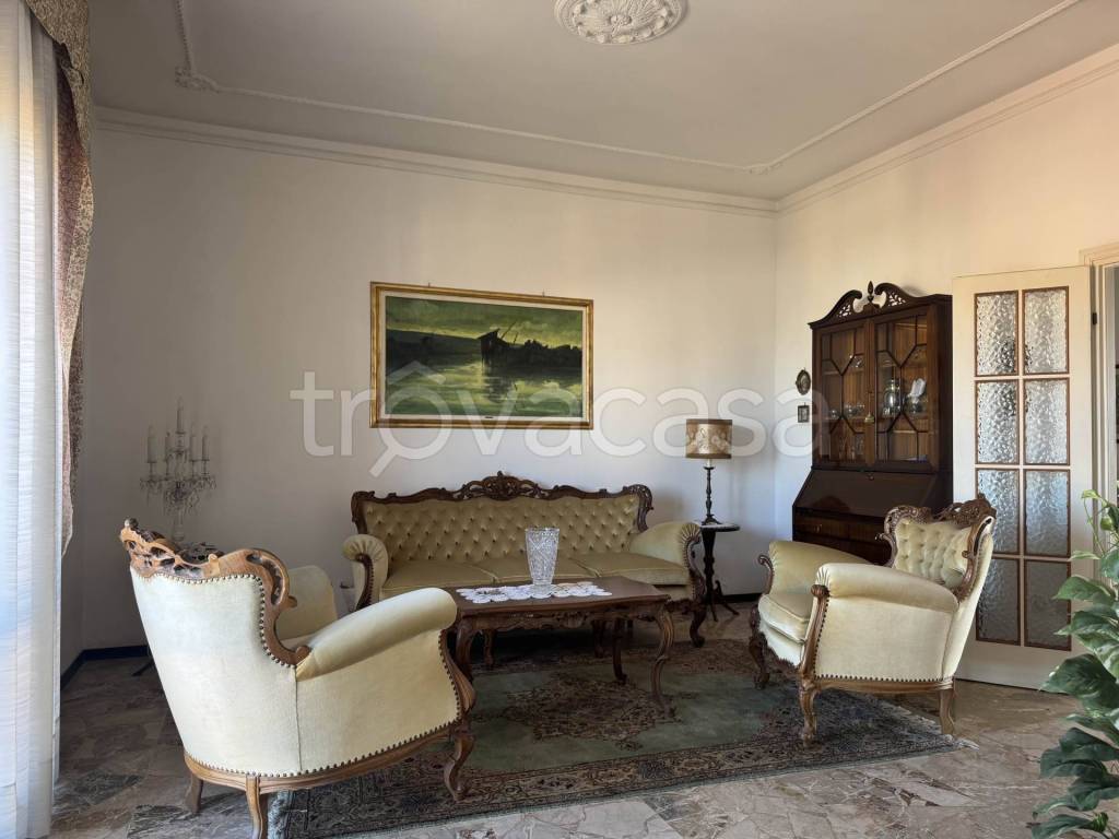 appartamento in vendita a Cecina