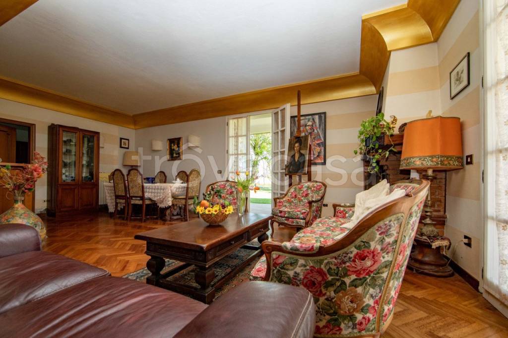 immagine annuncio 1 di 14