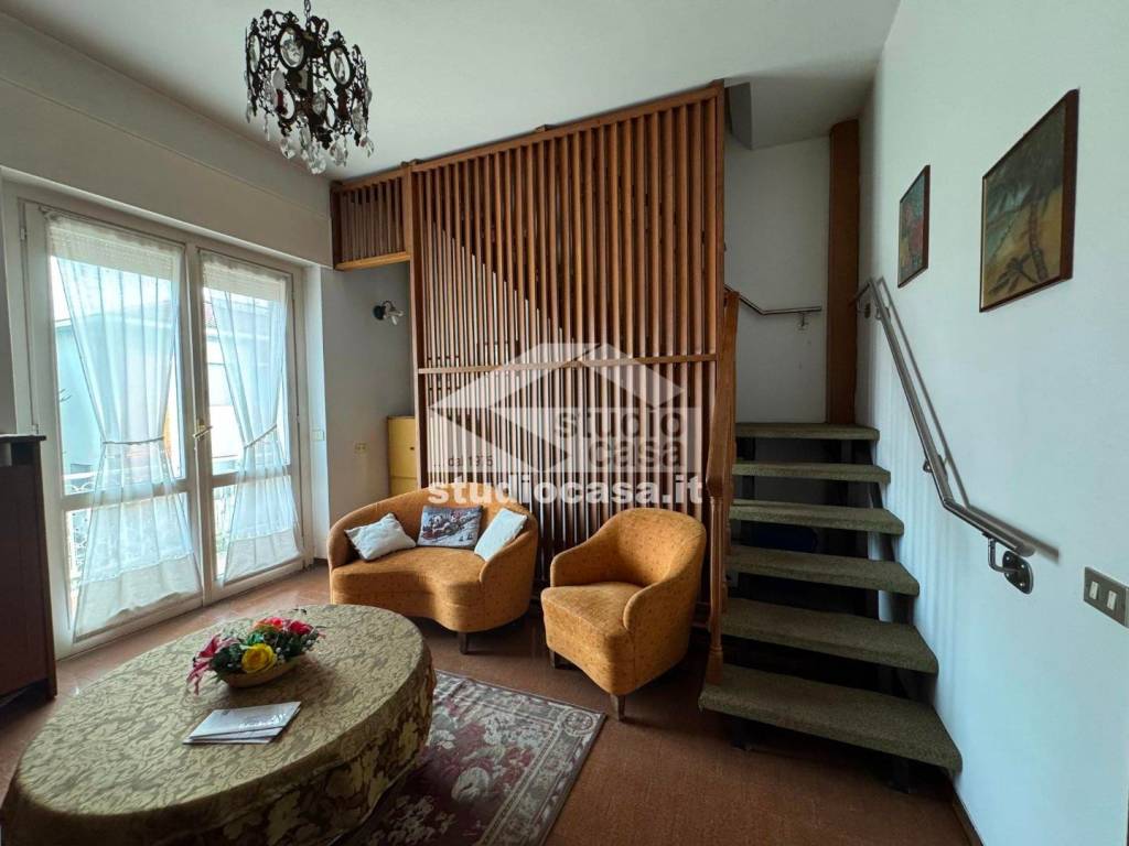 immagine annuncio 1 di 8