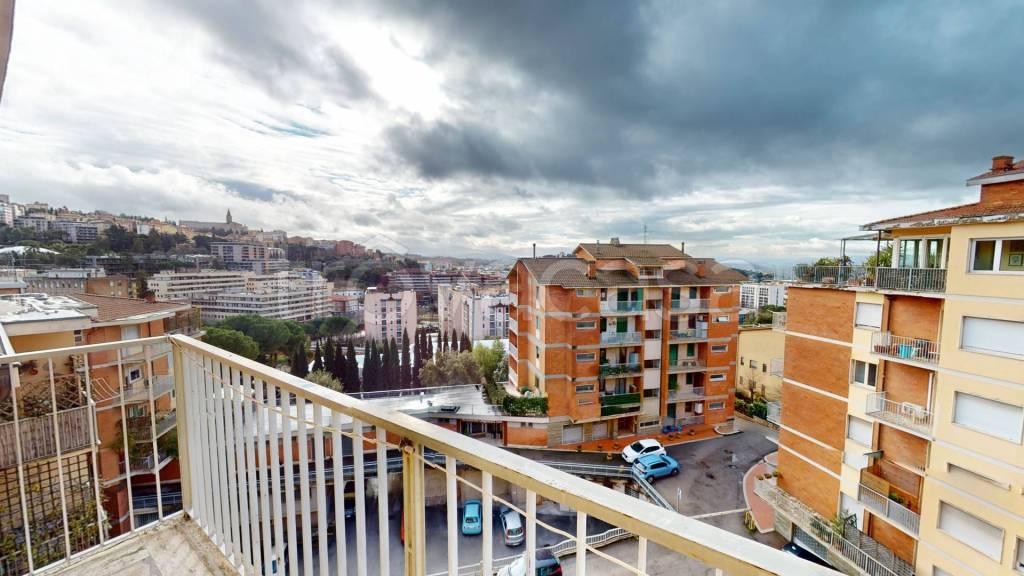 appartamento in vendita a Perugia in zona Centro Città
