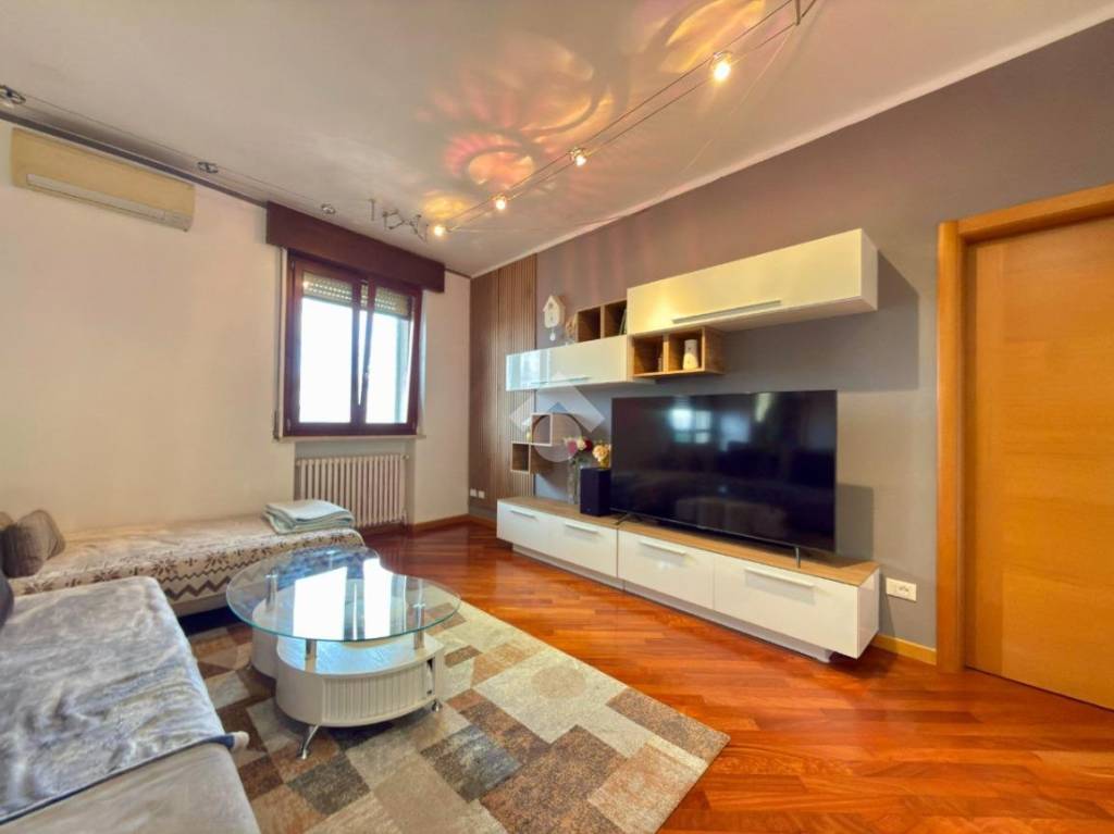 immagine annuncio 1 di 13