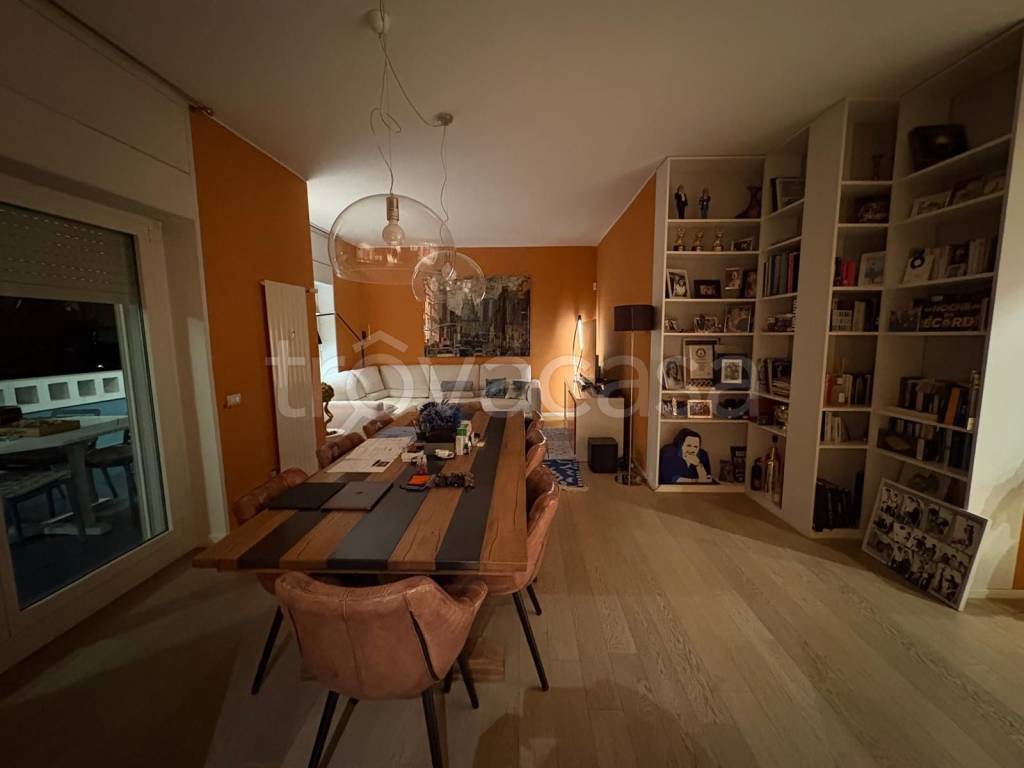 immagine annuncio 12 di 13