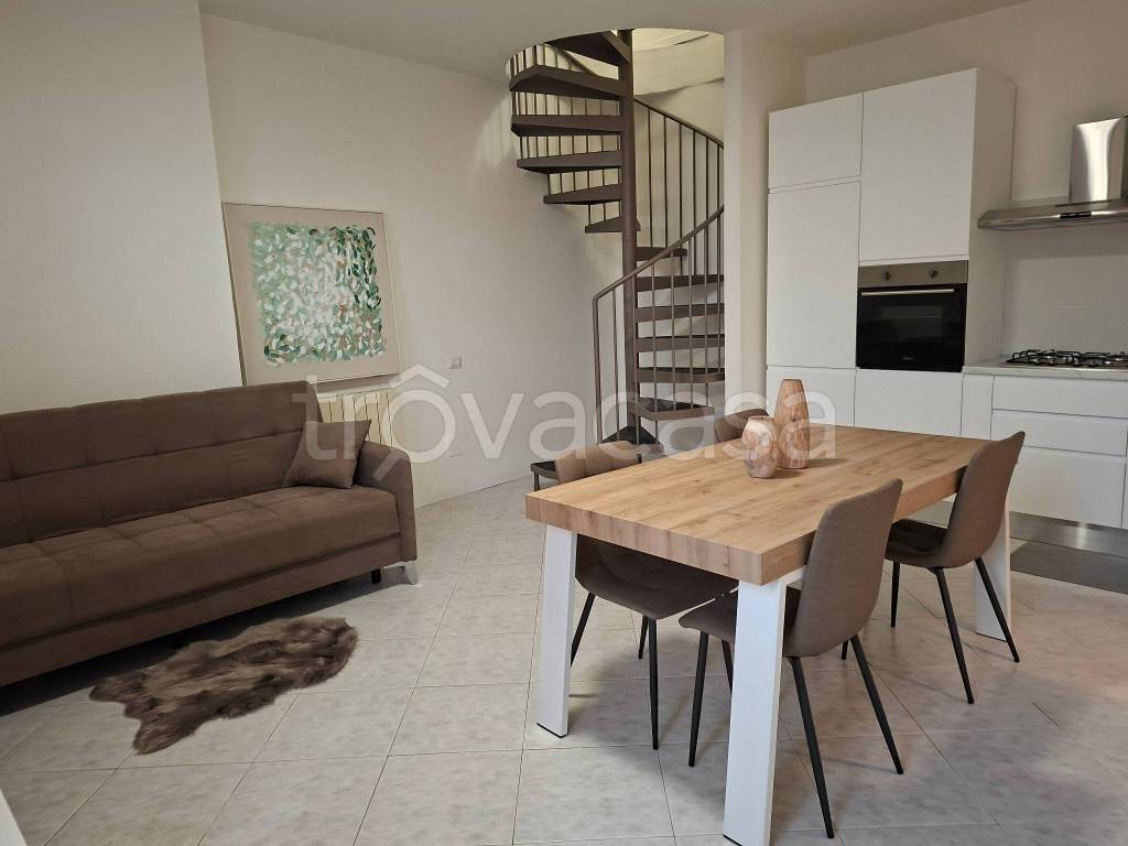 immagine annuncio 1 di 12