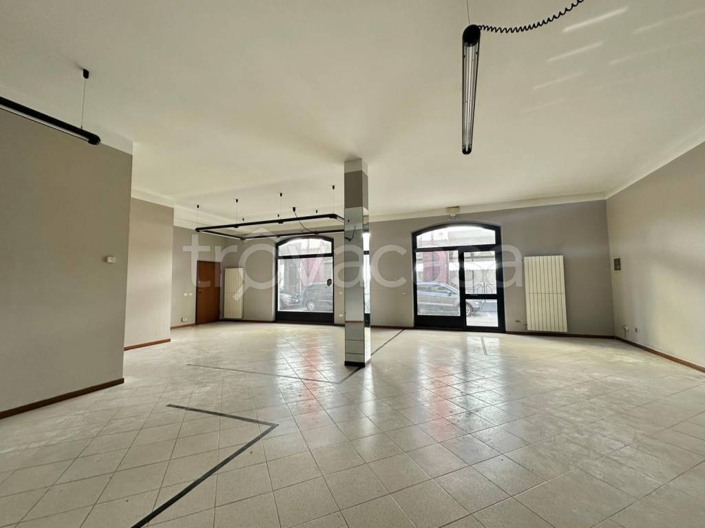 immagine annuncio 1 di 8