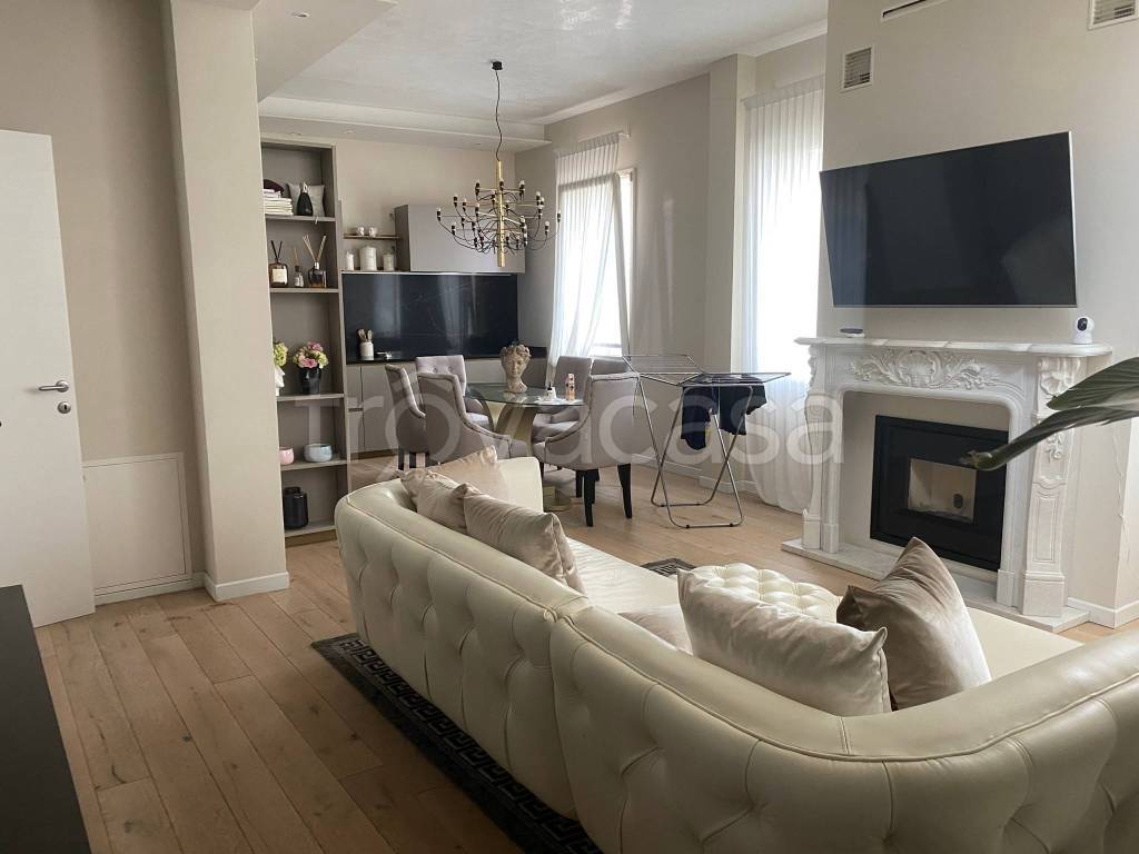 immagine annuncio 1 di 13