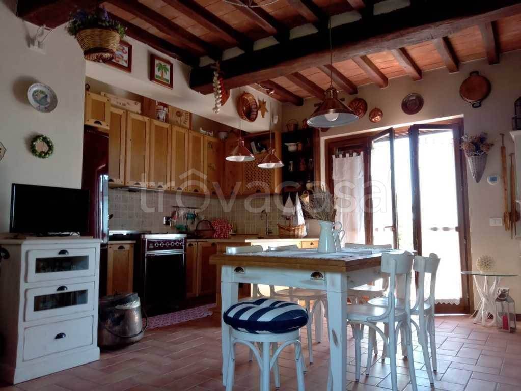 appartamento in vendita a Collazzone in zona Gaglietole