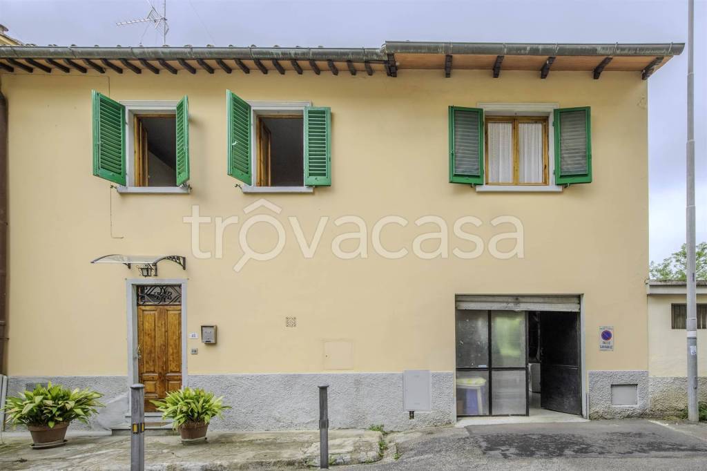 casa indipendente in vendita a Bagno a Ripoli in zona Grassina