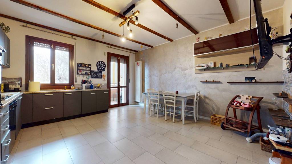 immagine annuncio 1 di 8