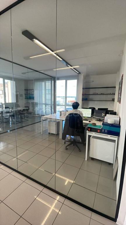 immagine annuncio 1 di 4