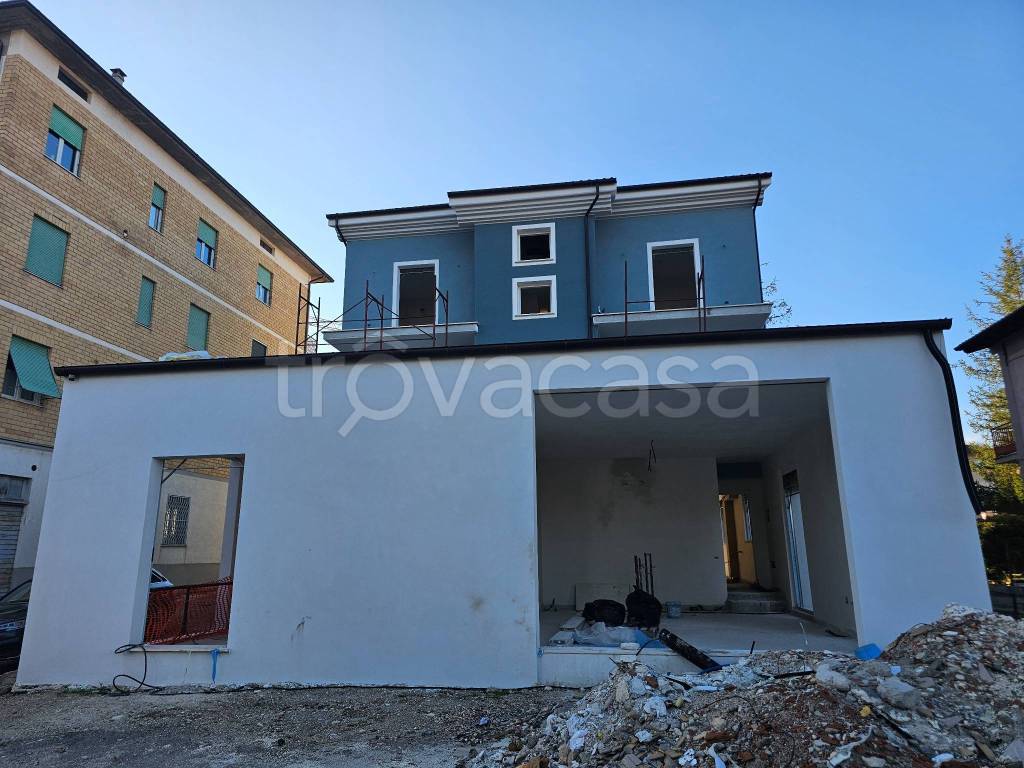 immagine annuncio 11 di 12