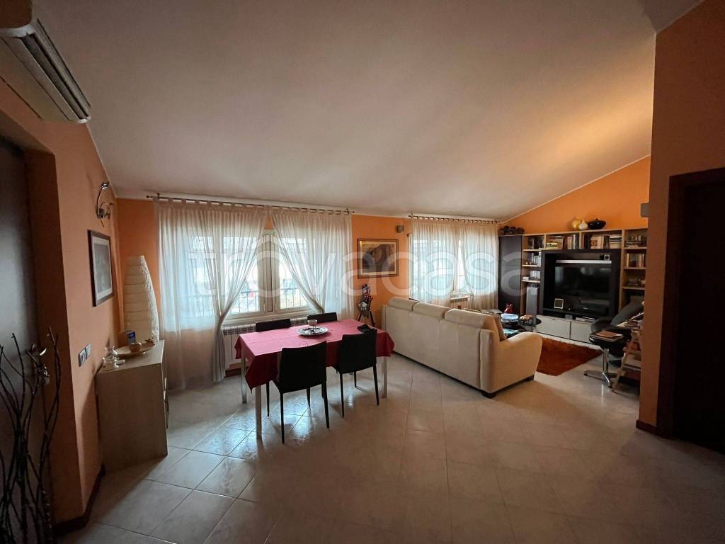 immagine annuncio 1 di 8