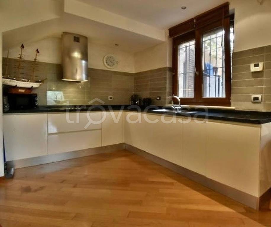 immagine annuncio 1 di 8