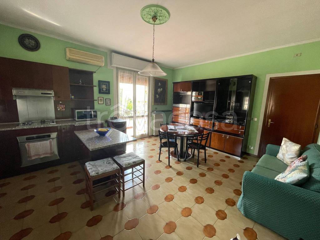 immagine annuncio 1 di 14