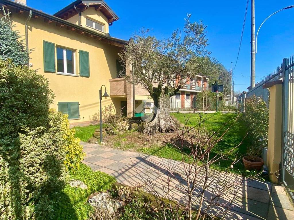 immagine annuncio 1 di 15