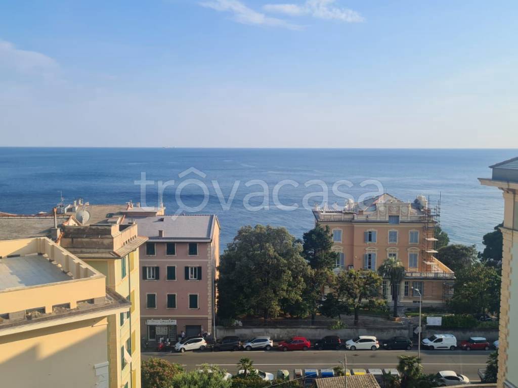 Case in vendita a Genova Quinto - TrovaCasa