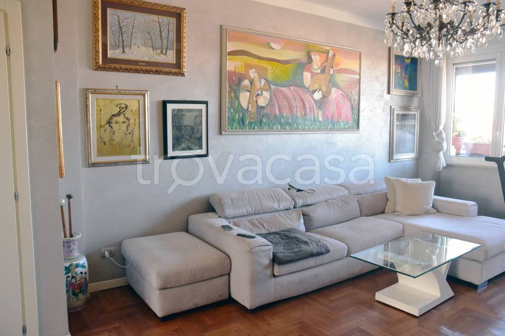 immagine annuncio 2 di 12