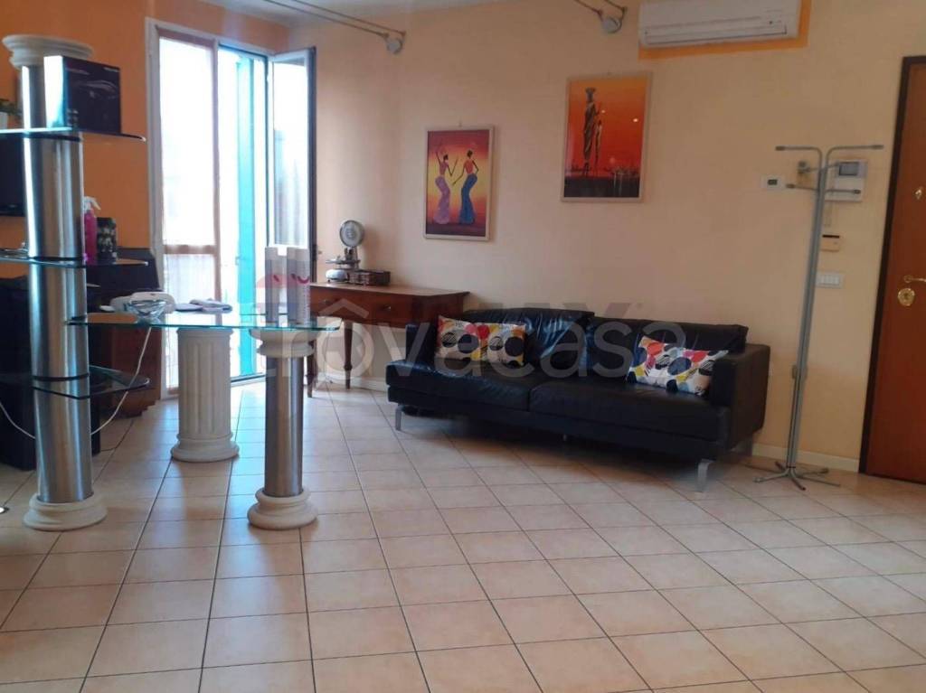 immagine annuncio 1 di 14