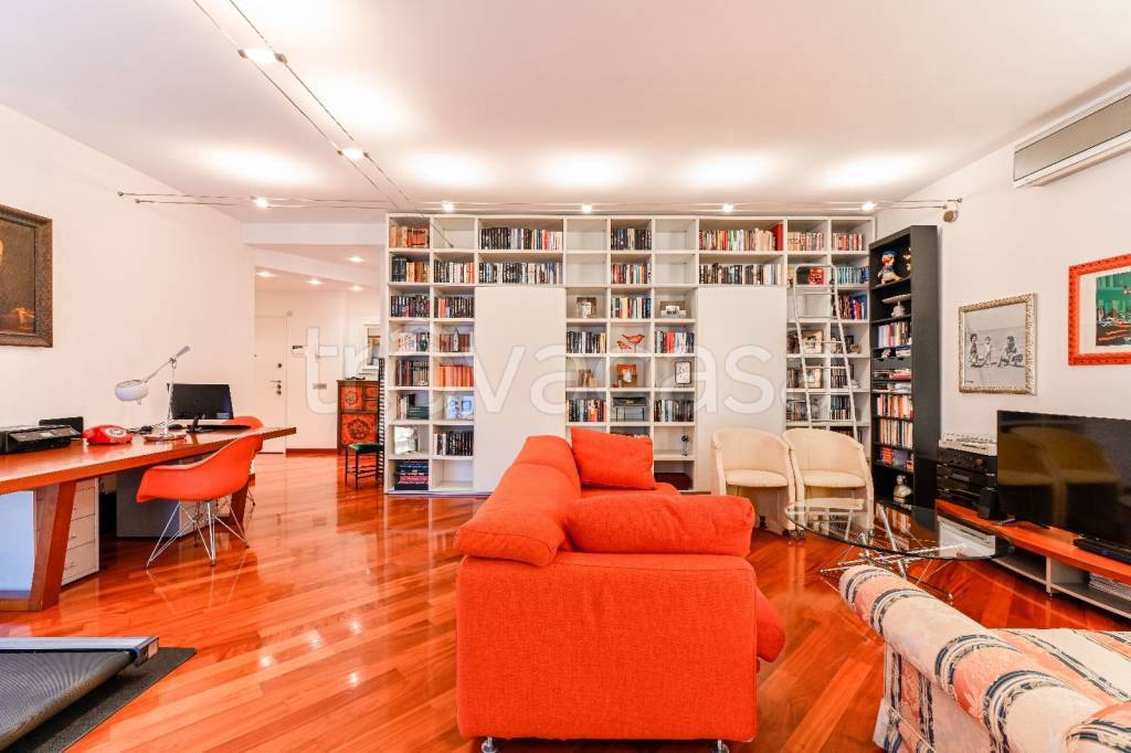 immagine annuncio 3 di 8